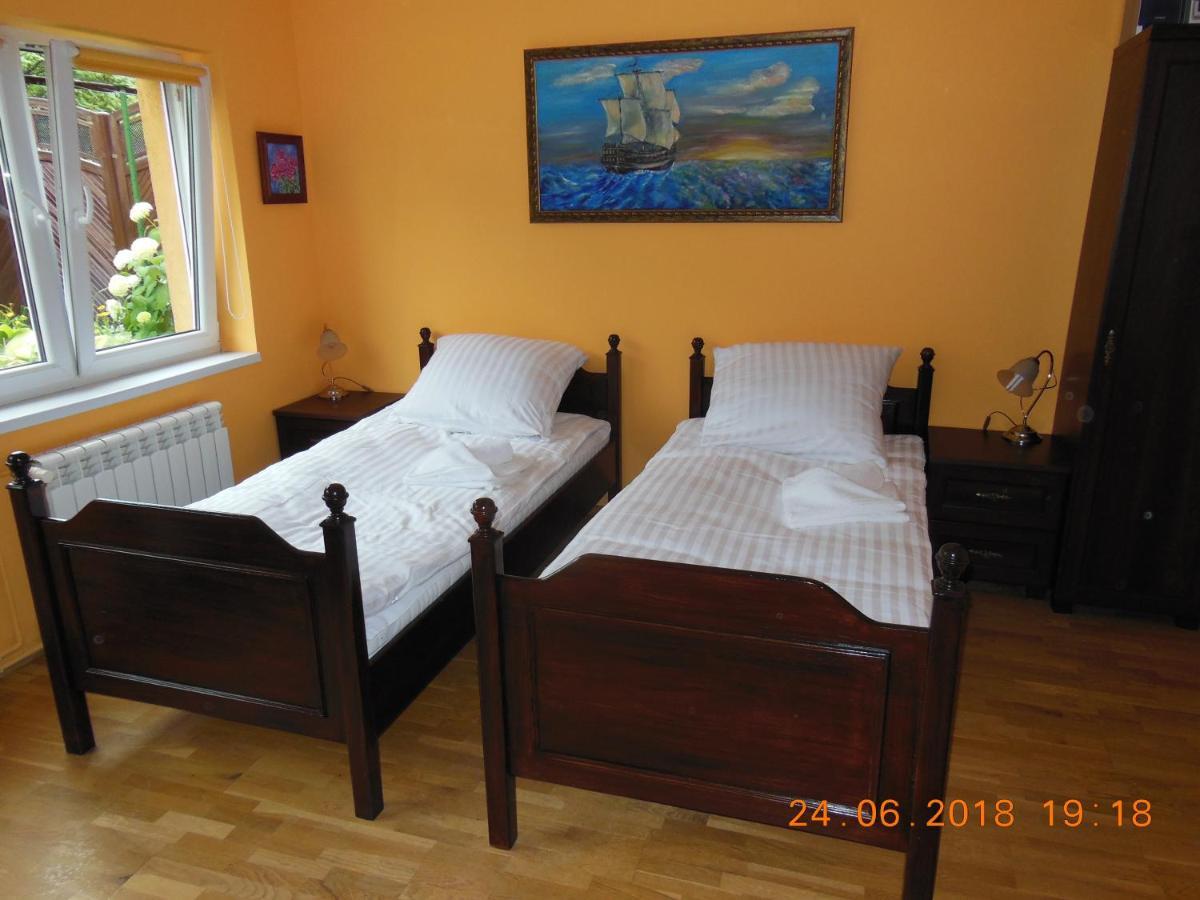 Hostel Midi *